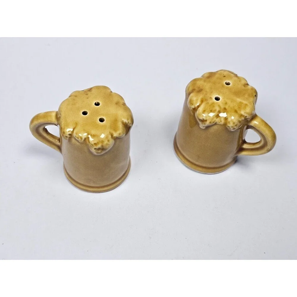 Baraboo Wisconsin Salt Pepper Shakers Circus World Museum Souvenir